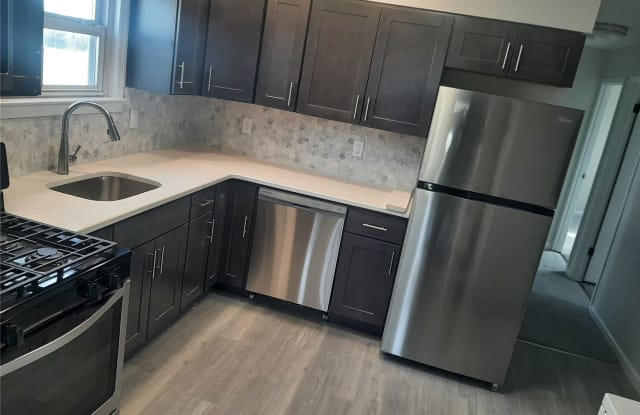 121 Nassau  ##2 - 121 Nassau Ln, Island Park, NY 11558
