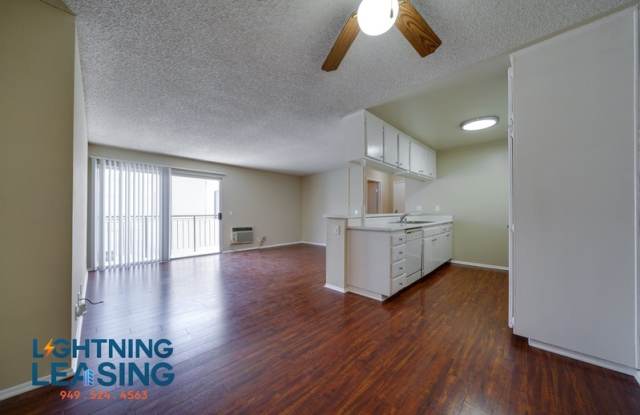 10250 Commerce Ave photos photos
