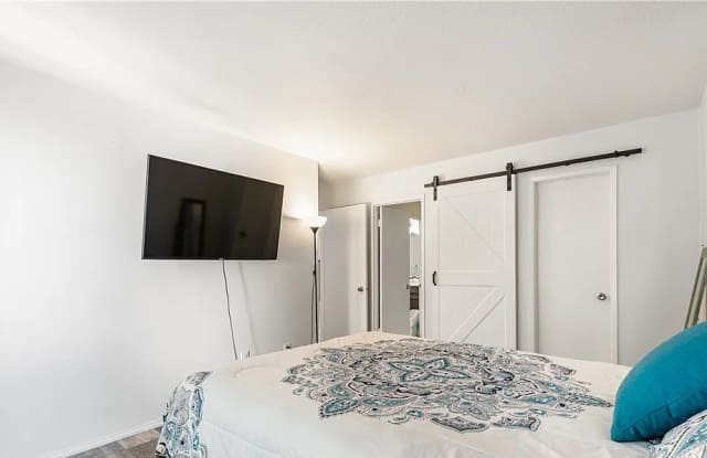 8601 International Ave - 8601 International Avenue, Los Angeles, CA 91304