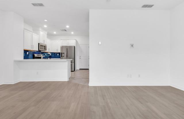Beautiful 3 bed 2.5 bath located in Natomas! Gallery 4