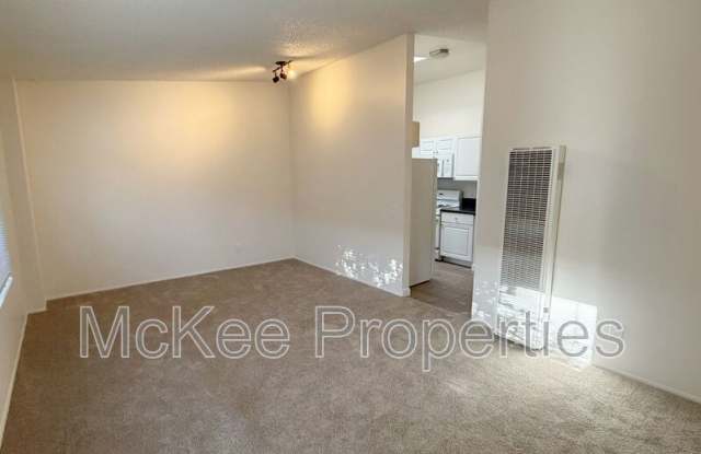 3028 Juniper Street Gallery 2