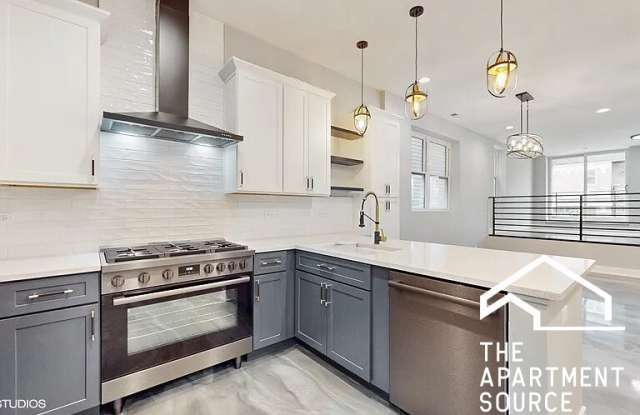 3253 N Elston Ave photos photos