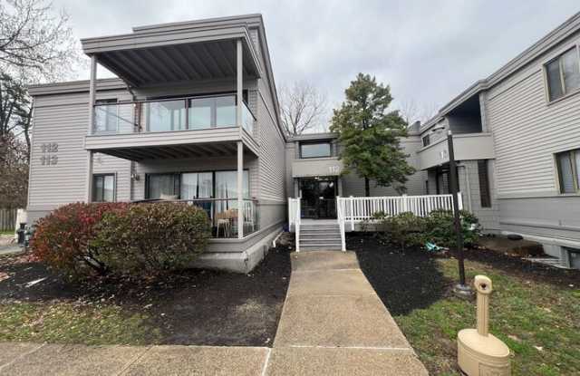 112 Winding Way - 112 Winding Way, Covington, KY 41011