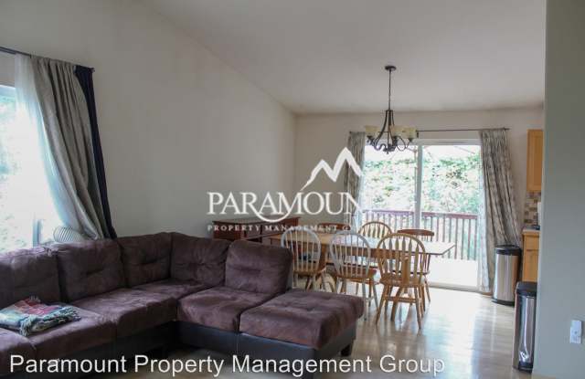 6211 Grandridge Dr SE Gallery 4
