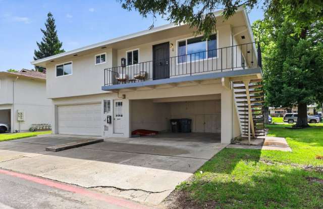 CITRUS HEIGHTS Gorgeous Renovated Condo at Greenback Estates 6281 Cavan Drive #4 Gallery 4