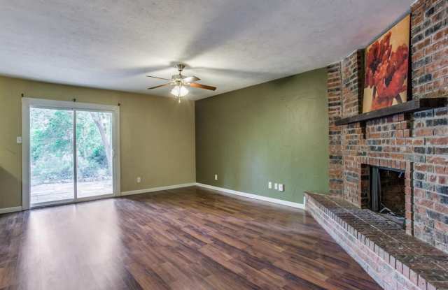 1221 Steinburg Lane Gallery 2