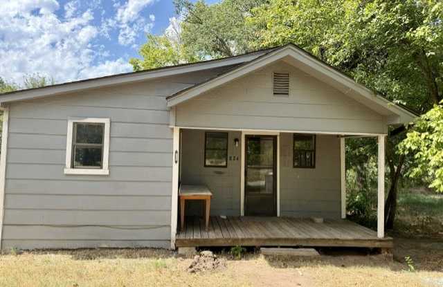 824 S Bell Gallery 1