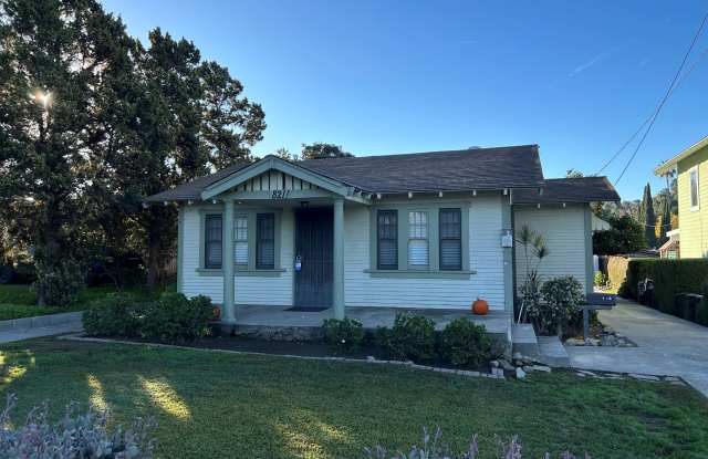 821-821 1/2 El Centro Street - 821 - 821 El Centro Street, South Pasadena, CA 91030