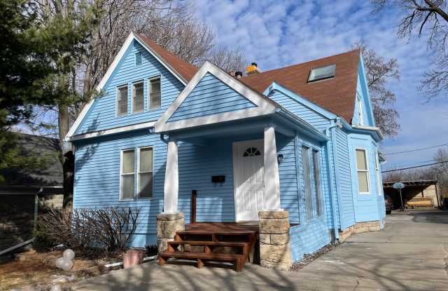311 Clinton Pl - 311 Clinton Place, Kansas City, MO 64123