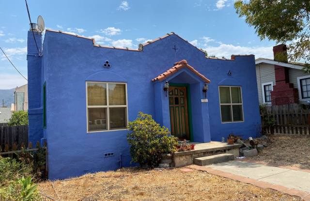 AVAILABLE JULY - Great 2 Bedroom Close to Poly/Downtown - 726 Johnson Avenue, San Luis Obispo, CA 93401