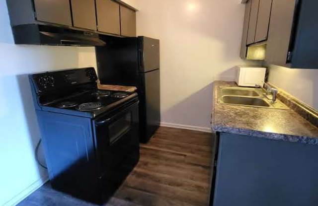 4600 Applegrove St NW - 4600 Applegrove Street Northwest, Stark County, OH 44720