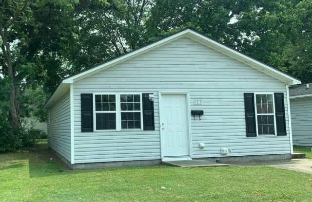 Cute home located in City Limits photos photos