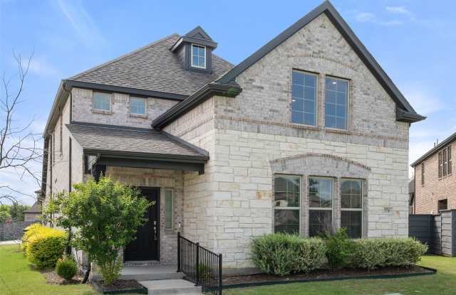 1716 Elise Lane Gallery 2