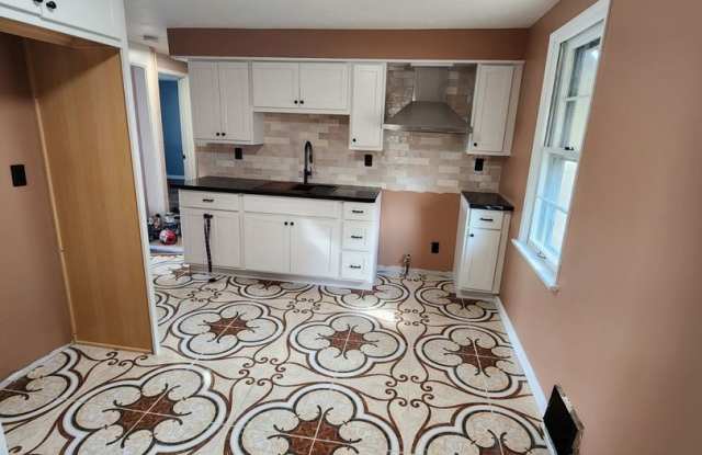 Cozy two bedroom one bath and Hancock school district. photos photos
