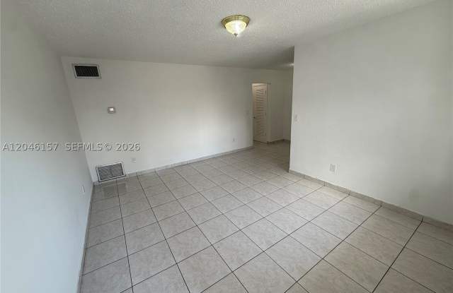 4651 W Flagler St Gallery 3