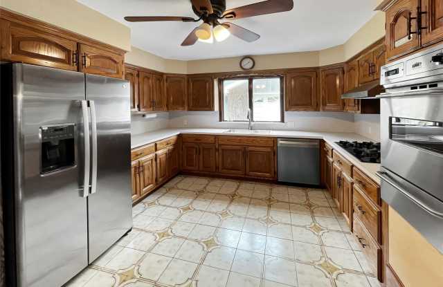 43 Elm Avenue photos photos