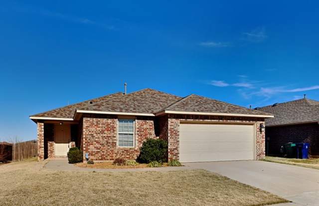 Very Nice 3 Bedroom House in Yukon Schools photos photos Very Nice 3 Bedroom House in Yukon Schools photos photos