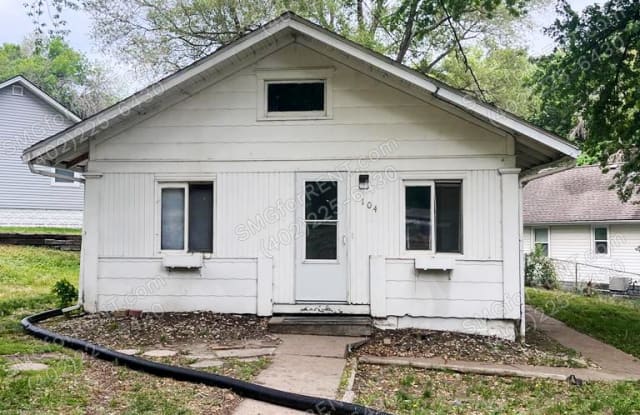 104 Helen Avenue - 104 Helen Avenue, Council Bluffs, IA 51503