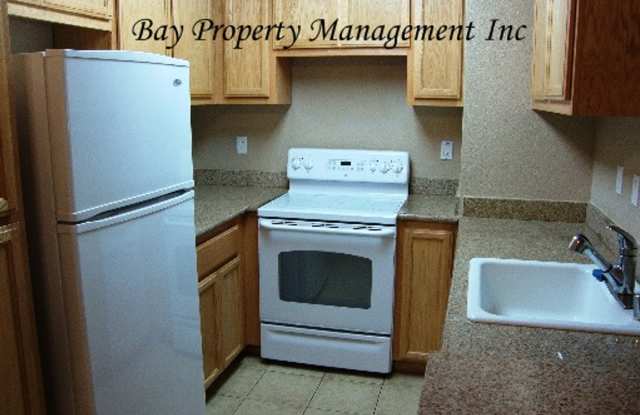 1 bedroom condo in the gated Laurel Grove community - 429 West Laurel Drive, Salinas, CA 93906