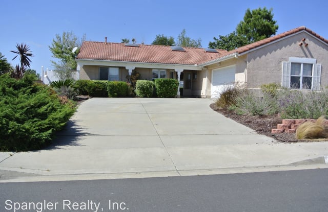 837 Muirfield Drive - 837 Muirfield Drive, Oceanside, CA 92058