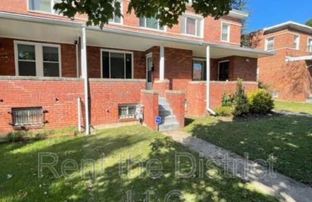 4710 8th Street NE photos photos