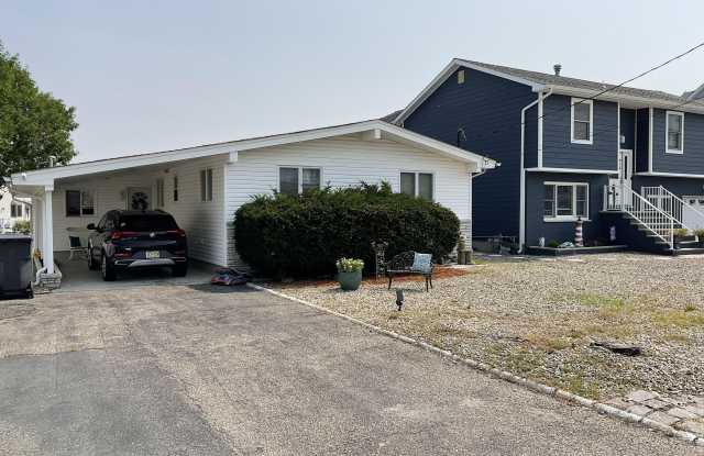 43 Topsail Road photos photos