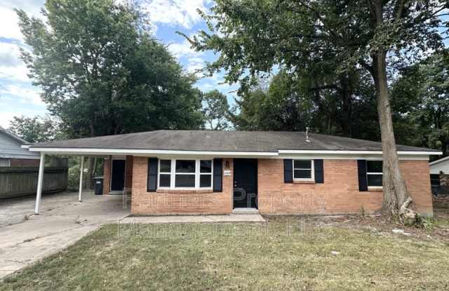 2409 Cottonwood Place photos photos