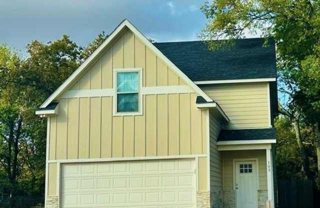 103 E 15th Street photos photos