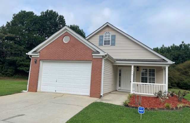 7910 Four Oaks Ct - 3DBR, 2 BTH Ranch Sits on Cul-De-Sac Street Near GA 138 and Close to I85. photos photos