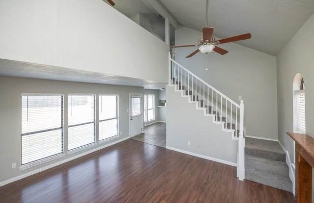 5104 Yaupon Drive Gallery 4