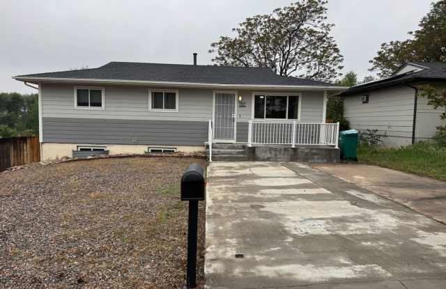 Charming 4-Bedroom Ranch with Office, Mountain Views  Spacious Yard! photos photos