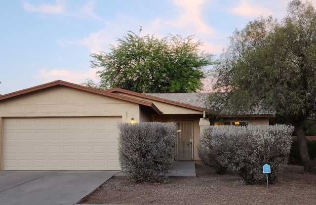 PRICE DROP-Beautifully Renovated 3 Bedroom- Rita Ranch-A/C-Garage-Won't last long! photos photos