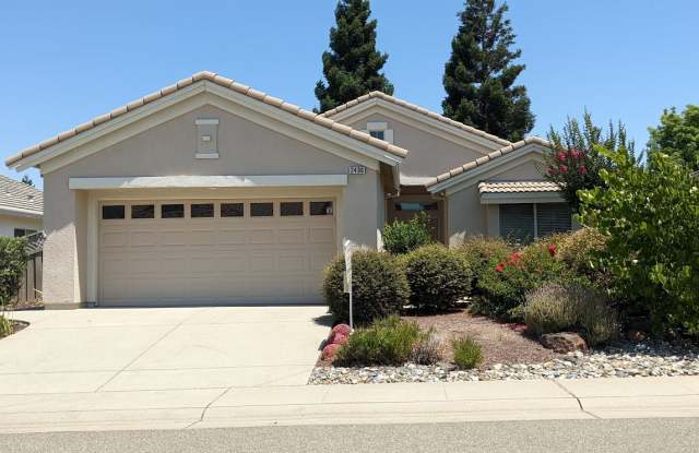 2490 Fountain Hl Lp photos photos