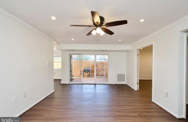 1952 KENNEDY DRIVE Gallery 4