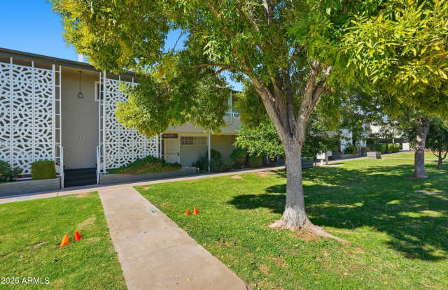 6116 N 12TH Place Gallery 1