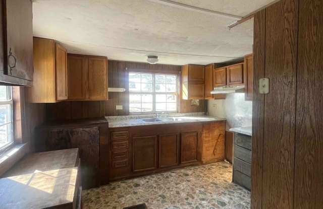 103 Clark Street Trailer Gallery 2