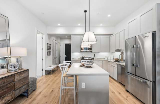 3133 24th St # 1 Gallery 3