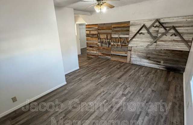 520 N Water Gallery 3