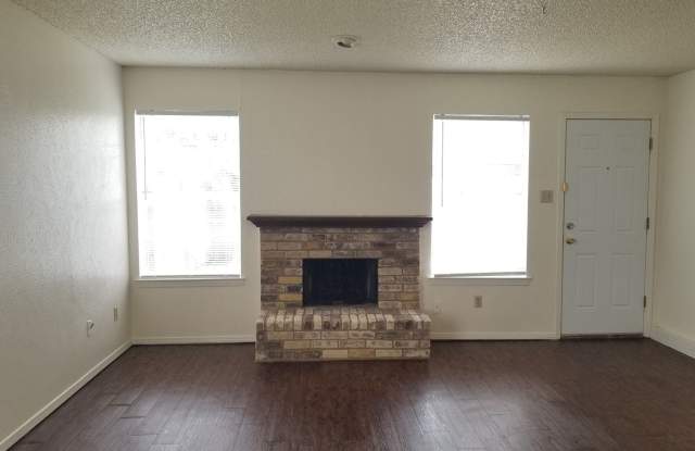 2215 Westyork Dr Gallery 2