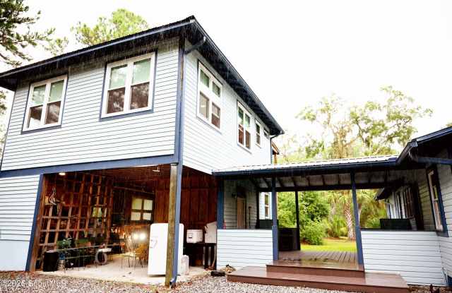 1093 Andreleau Point SE photos photos