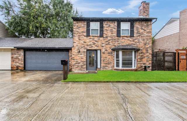 9223 Barr Circle - 9223 Barr Circle, Houston, TX 77080