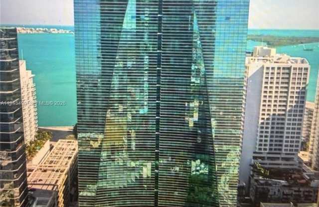 1395 Brickell Ave photos photos