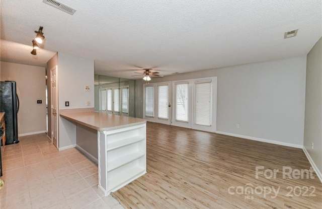 10206 Rose Meadow Lane Gallery 4