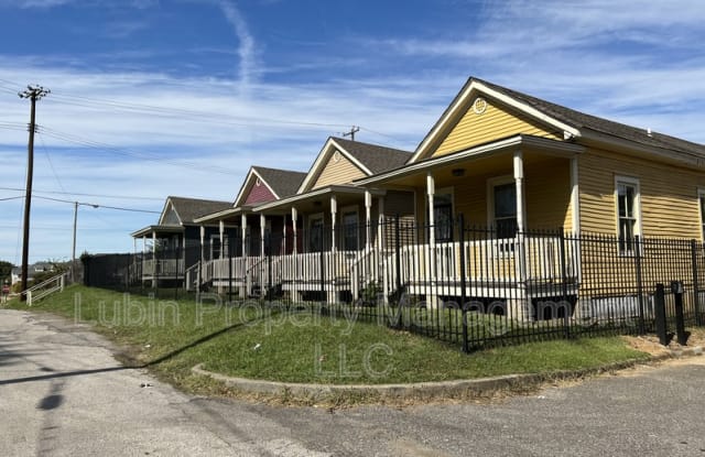 1052 Delmar Ave photos photos