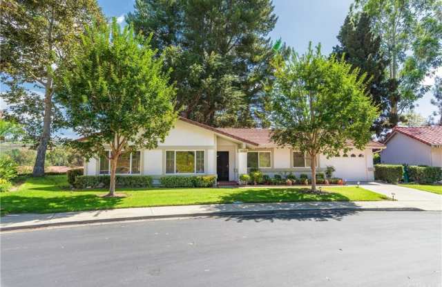 28202 Via Cernuda - 28202 Via Cernuda, Mission Viejo, CA 92692