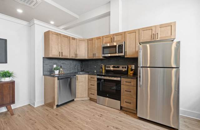 201 Leverington Avenue - 209 Gallery 4