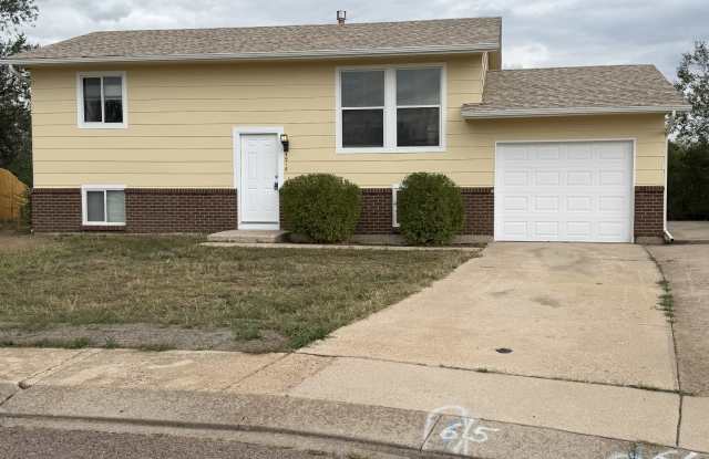 4918 Old Fountain Boulevard Gallery 1