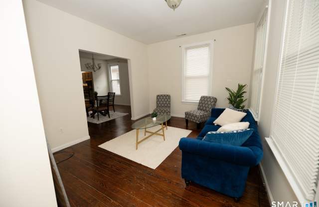 30 Bassett Street Gallery 4