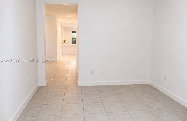 97 SE 34th Ter Gallery 2