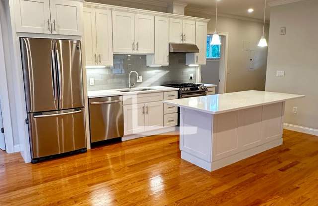 XL Luxury Gem Near Attractions w 2 Parking and 3 full bathrooms! Central Ht  AC photos photos